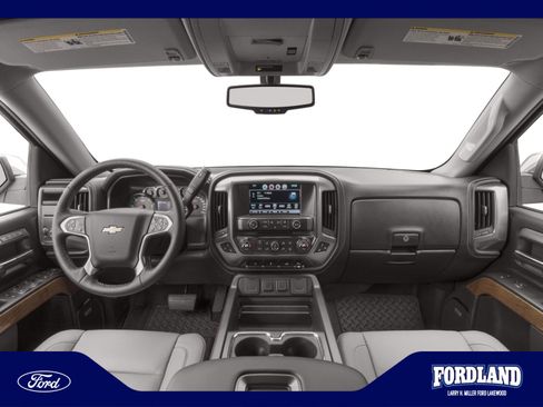 Used 2018 Chevrolet Silverado 1500 LTZ AWD/4WD image 5