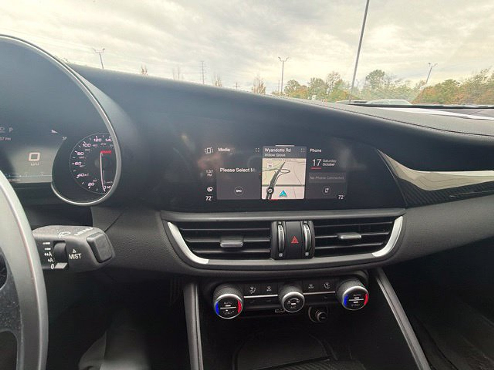 Used 2020 Alfa Romeo Giulia Quadrifoglio RWD image 24