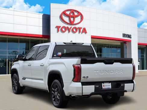 Used 2024 Toyota Tundra Platinum image 3