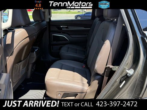 Used 2021 Kia Telluride SX w/ Towing Package FWD image 12
