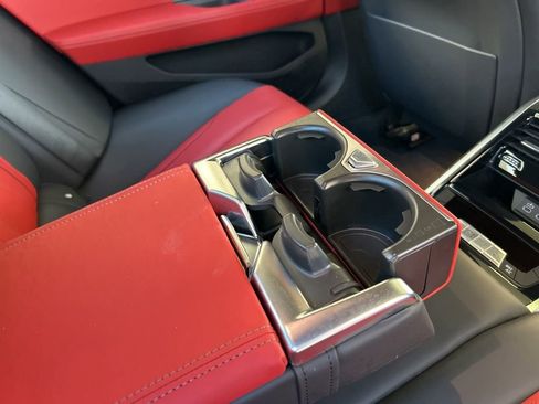Used 2025 BMW M850i xDrive AWD/4WD image 32