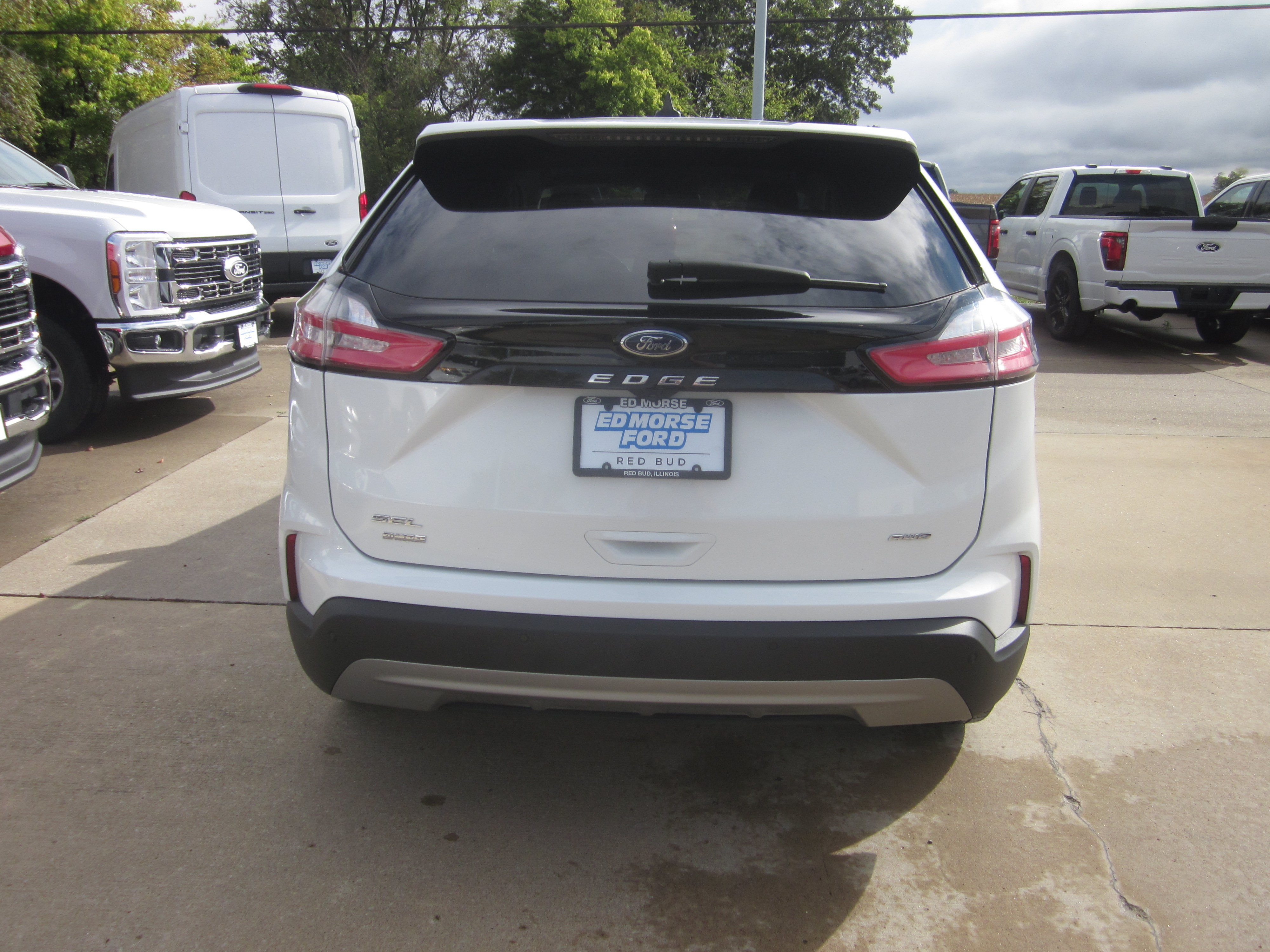 Used 2024 Ford Edge SEL w/ Convenience Package AWD/4WD image 5