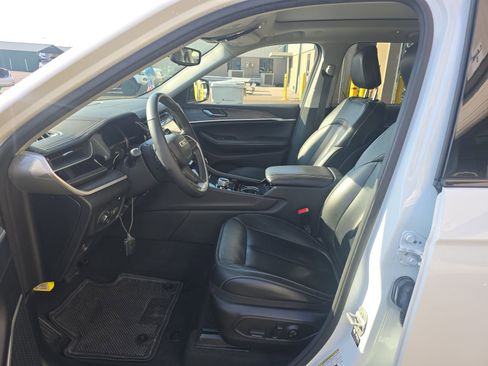 Used 2022 Jeep Grand Cherokee Limited 4xe AWD/4WD image 3