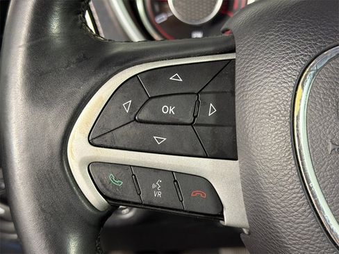 Used 2015 Dodge Challenger SXT Plus image 23