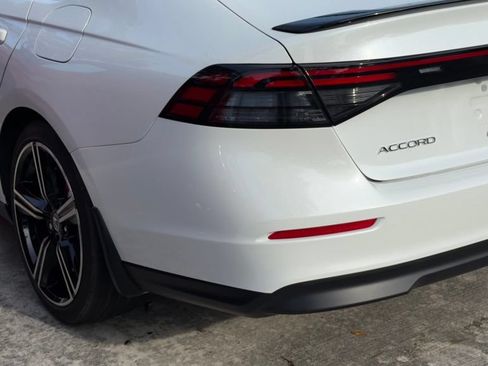 Used 2024 Honda Accord Sport image 6
