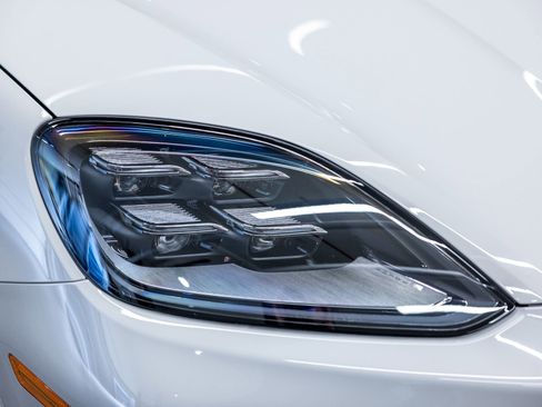 New 2026 Porsche Cayenne image 13