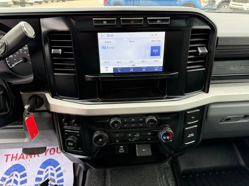 Used 2024 Ford F250 XL AWD/4WD image 11