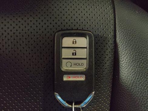 Used 2017 Honda Ridgeline RTL-T image 32