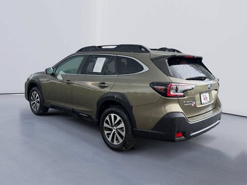 Certified 2024 Subaru Outback Premium AWD/4WD image 5