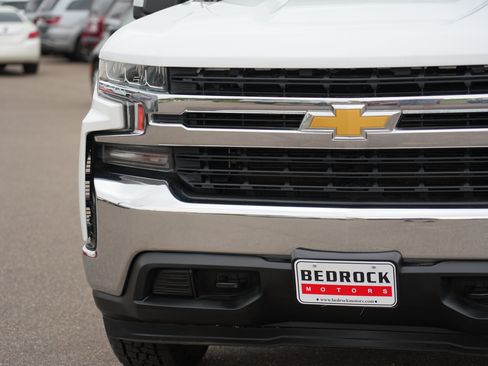 Used 2020 Chevrolet Silverado 1500 LT w/ True North Edition AWD/4WD image 9