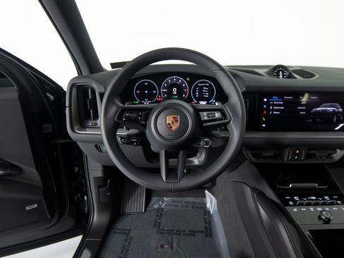 New 2026 Porsche Cayenne E-Hybrid image 17