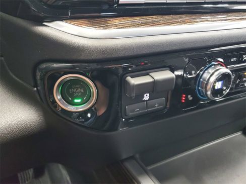 New 2026 GMC Sierra 1500 Elevation w/ Preferred Package image 18