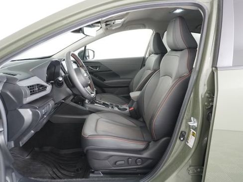 Certified 2025 Subaru Crosstrek 2.5i Limited w/ Crosstrek Mirror Package image 19