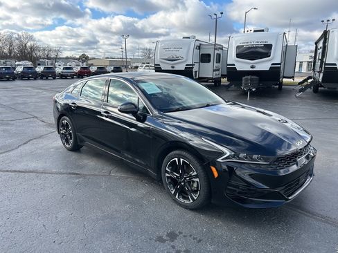 Used 2023 Kia K5 GT-Line image 2