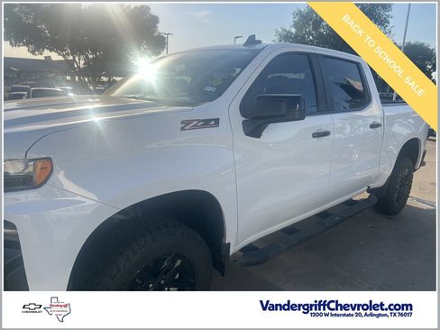 Used 2021 Chevrolet Silverado 1500 LT Trail Boss w/ LPO, Dark Essentials Package AWD/4WD image 1