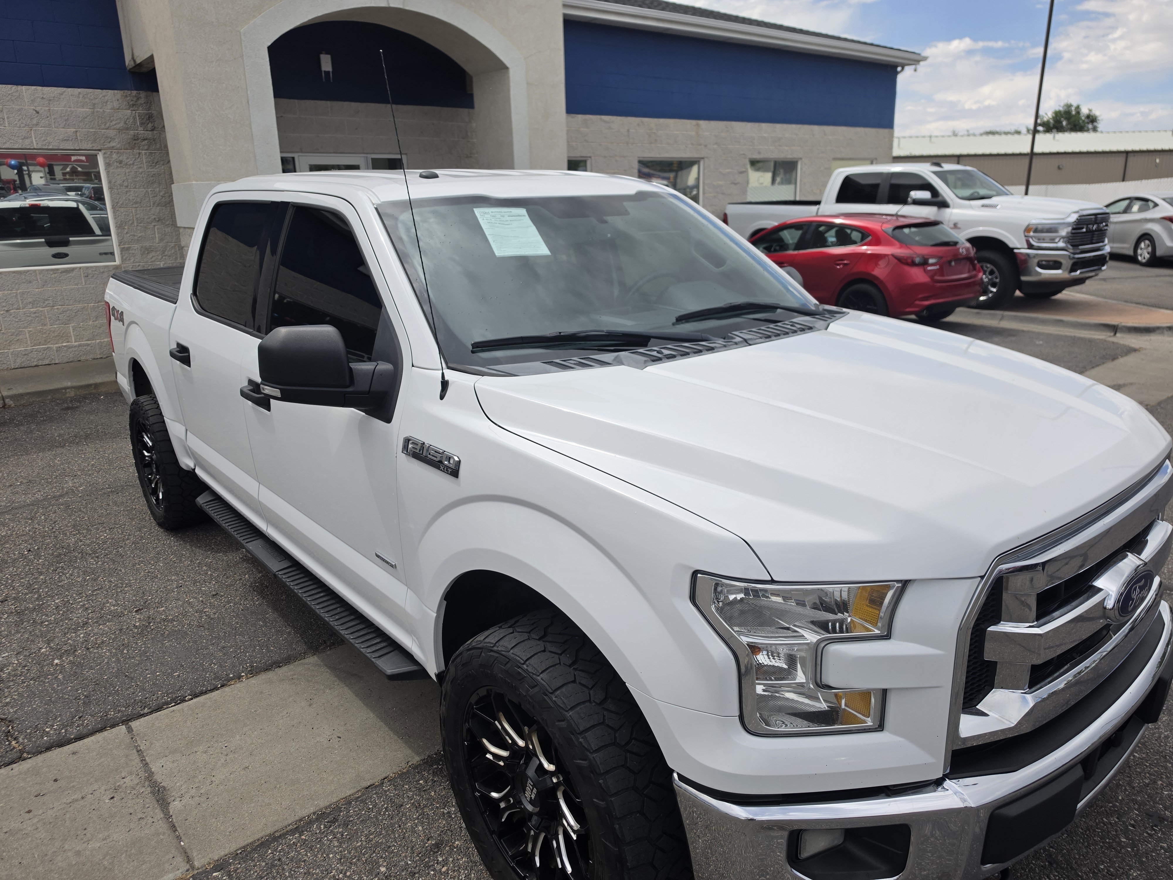 Used 2017 Ford F150 XLT w/ Equipment Group 301A Mid AWD/4WD image 9