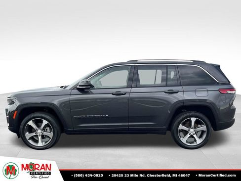 Used 2023 Jeep Grand Cherokee Limited w/ Luxury Tech Group II AWD/4WD image 2