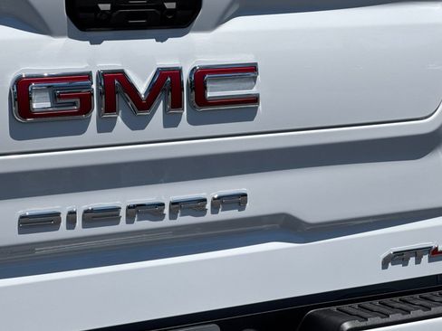 Used 2025 GMC Sierra 1500 AT4 AWD/4WD image 33