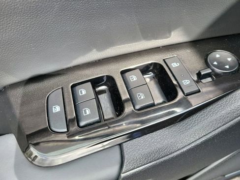 Used 2025 Kia Sportage EX w/ Premium Package image 22