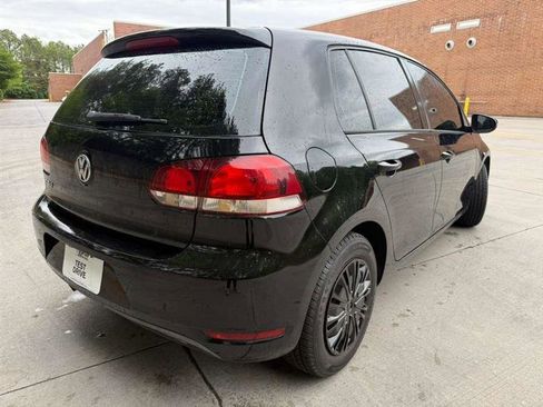 Used 2012 Volkswagen Golf 4-Door FWD image 4