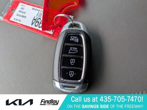Used 2020 Hyundai Santa Fe Limited AWD/4WD image 33