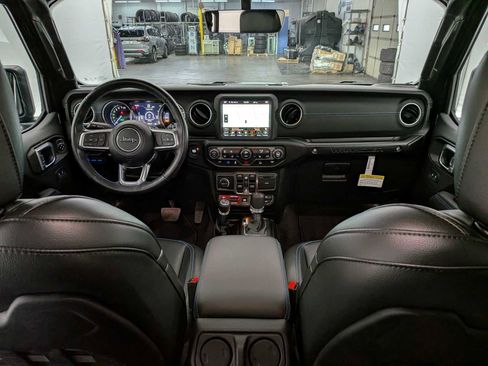 Used 2022 Jeep Wrangler Unlimited Rubicon 4xe w/ Cold Weather Group image 16