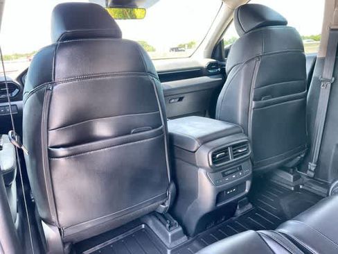 Certified 2025 Honda Pilot EX-L image 13