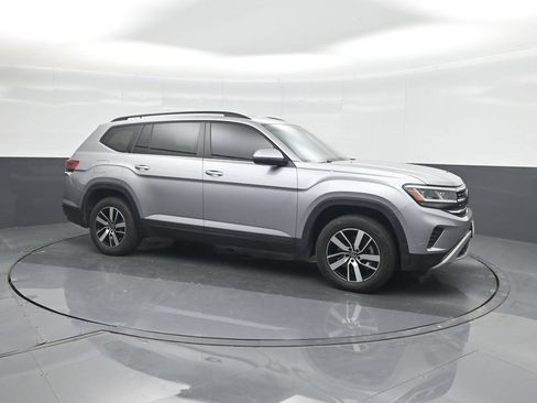 Used 2022 Volkswagen Atlas SE AWD/4WD image 11