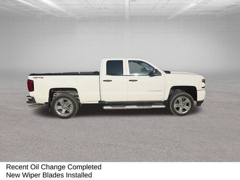 Used 2016 Chevrolet Silverado 1500 Custom w/ Custom Convenience Package AWD/4WD image 6
