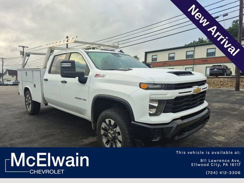 Used 2024 Chevrolet Silverado 2500 Custom w/ Custom Convenience Package AWD/4WD image 1