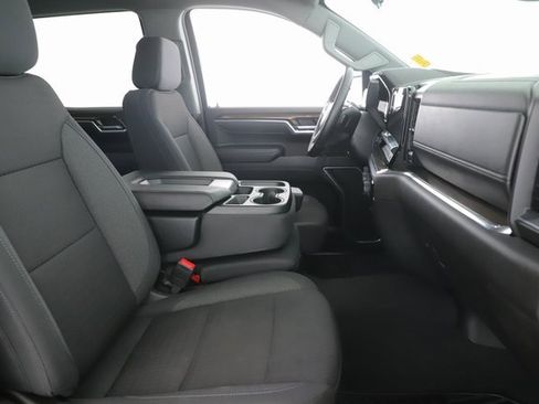 Used 2025 Chevrolet Silverado 1500 LT image 30