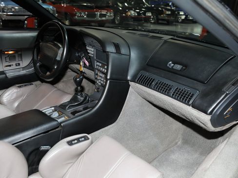 Used 1990 Chevrolet Corvette ZR-1 RWD image 40