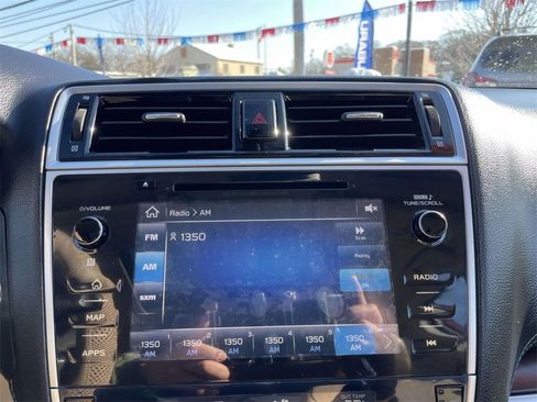 Used 2018 Subaru Outback 2.5i Limited image 28