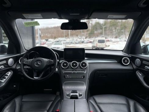 Used 2018 Mercedes-Benz GLC 300 4MATIC image 25