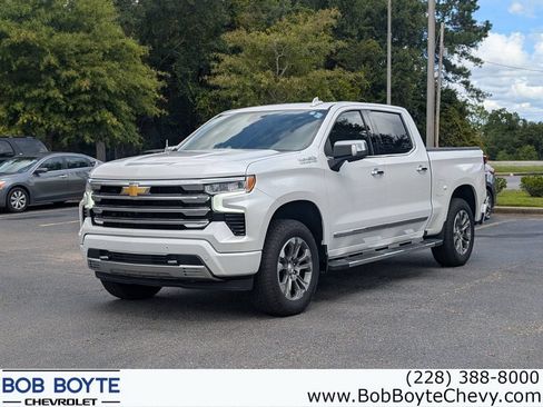 Used 2024 Chevrolet Silverado 1500 High Country AWD/4WD image 1