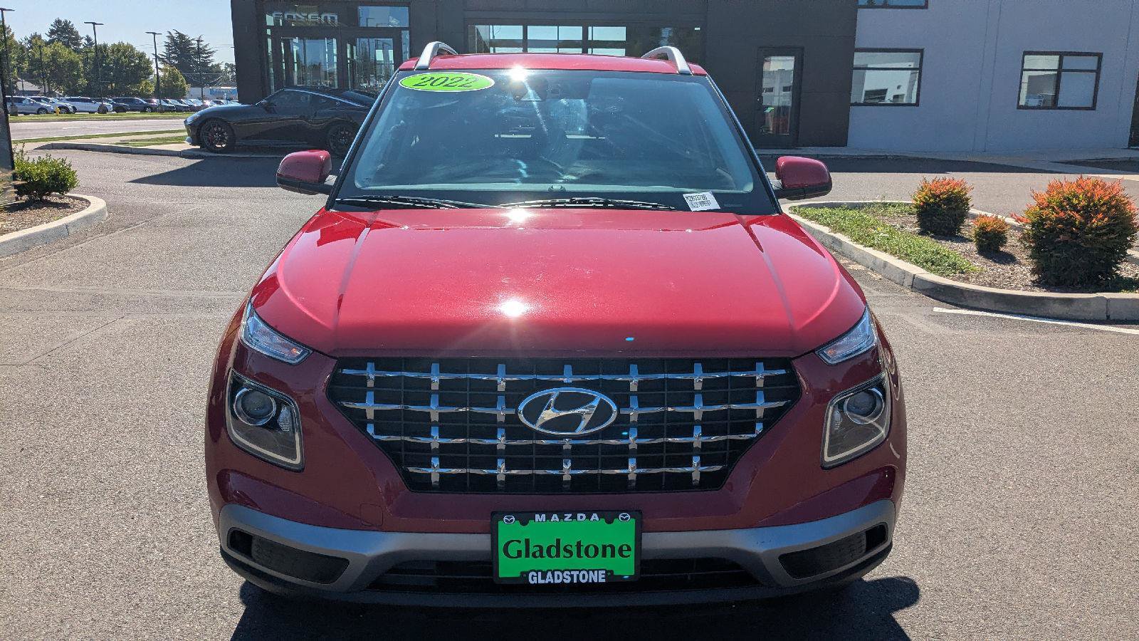 Used 2022 Hyundai Venue SEL FWD image 9