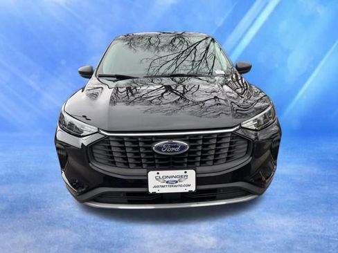 Used 2023 Ford Escape Active image 3