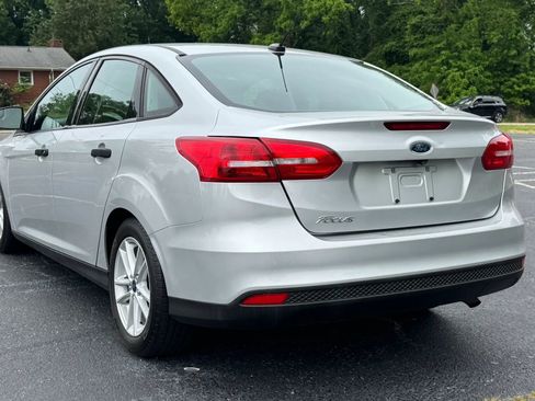Used 2016 Ford Focus S FWD image 3