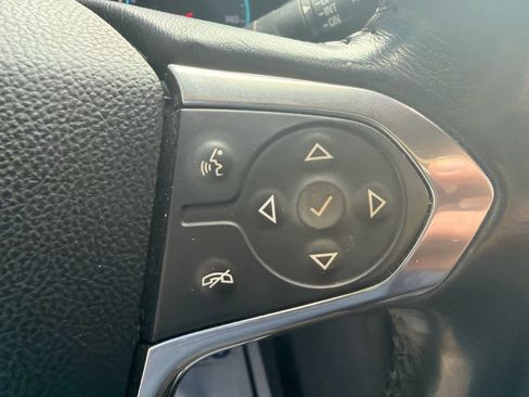 Used 2018 Chevrolet Traverse LT AWD/4WD image 16
