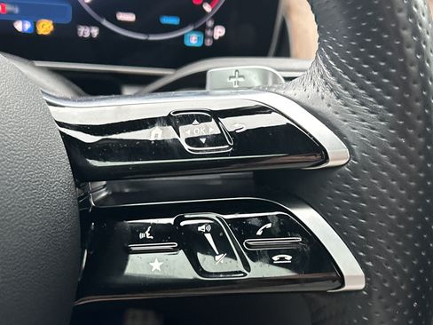 Certified 2025 Mercedes-Benz GLC 300 4MATIC image 30