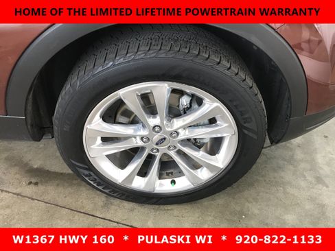 Used 2018 Ford Explorer XLT w/ Equipment Group 202A AWD/4WD image 3