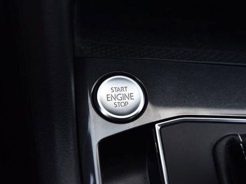 Used 2021 Volkswagen Tiguan SE R-Line AWD/4WD image 16