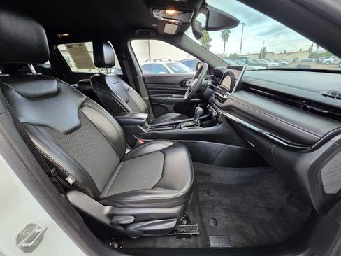 Used 2022 Jeep Compass Altitude image 10