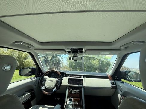 Used 2014 Land Rover Range Rover Supercharged image 17