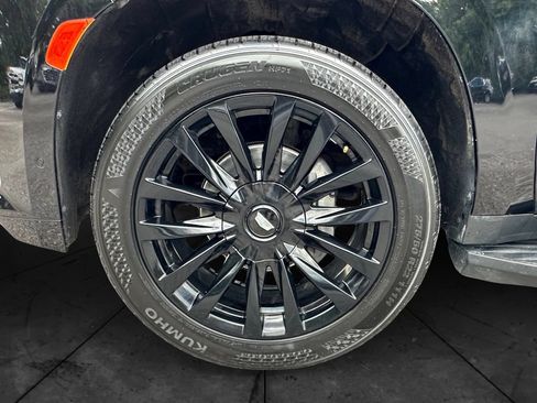 Used 2022 Cadillac Escalade Premium Luxury AWD/4WD image 14