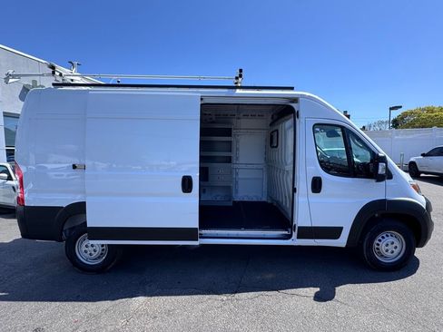 Used 2025 RAM ProMaster 3500 FWD image 10