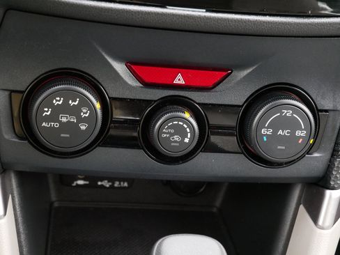 Used 2021 Subaru Forester Premium image 23