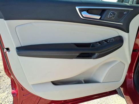 Used 2024 Ford Edge Titanium AWD/4WD image 14