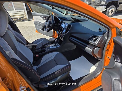 Used 2018 Subaru Crosstrek 2.0i Premium w/ Eyesight System image 12