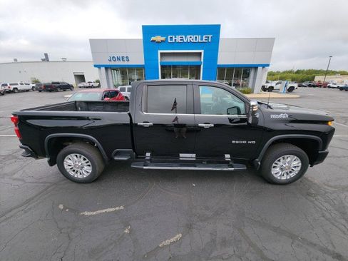 Used 2022 Chevrolet Silverado 2500 High Country w/ LPO, Hitch Package image 6